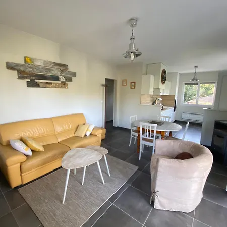 Apartment La Maison De Suzac Avec Piscine Chauffee 500m De La Plage Saint-Georges-de-Didonne