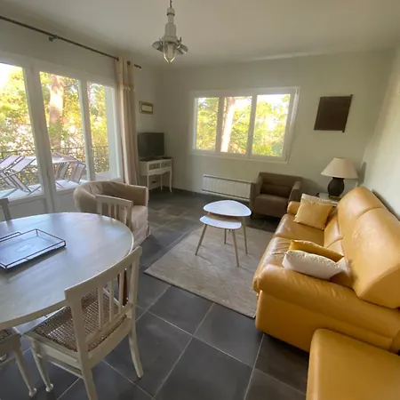 Apartment La Maison De Suzac Avec Piscine Chauffee 500m De La Plage Saint-Georges-de-Didonne